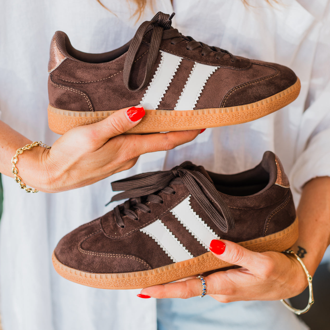 Heads Up Sneakers | Chocolate