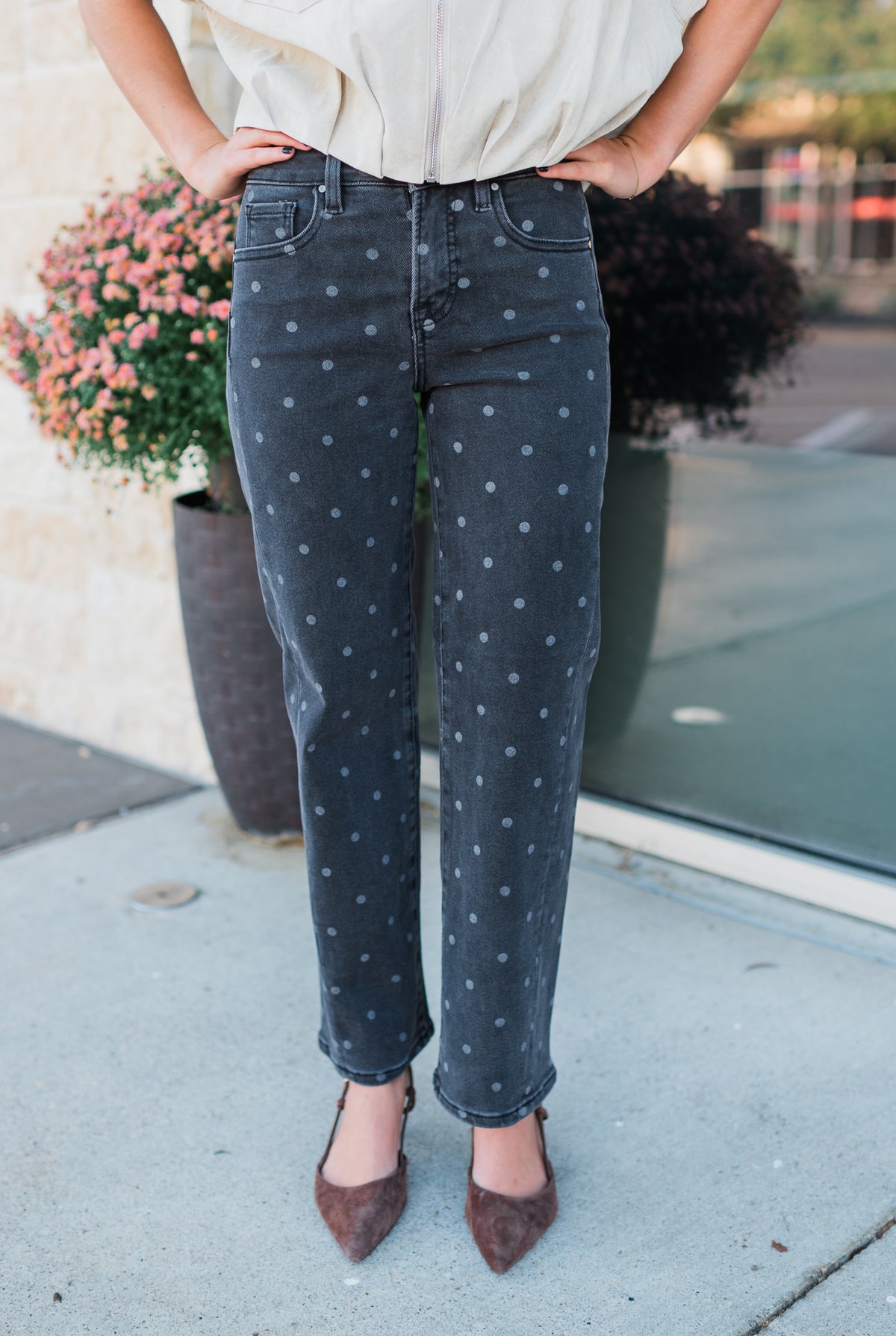 Beth Jeans | Gray Polk Dot