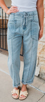 Villa Barrel Jeans | Wild Card