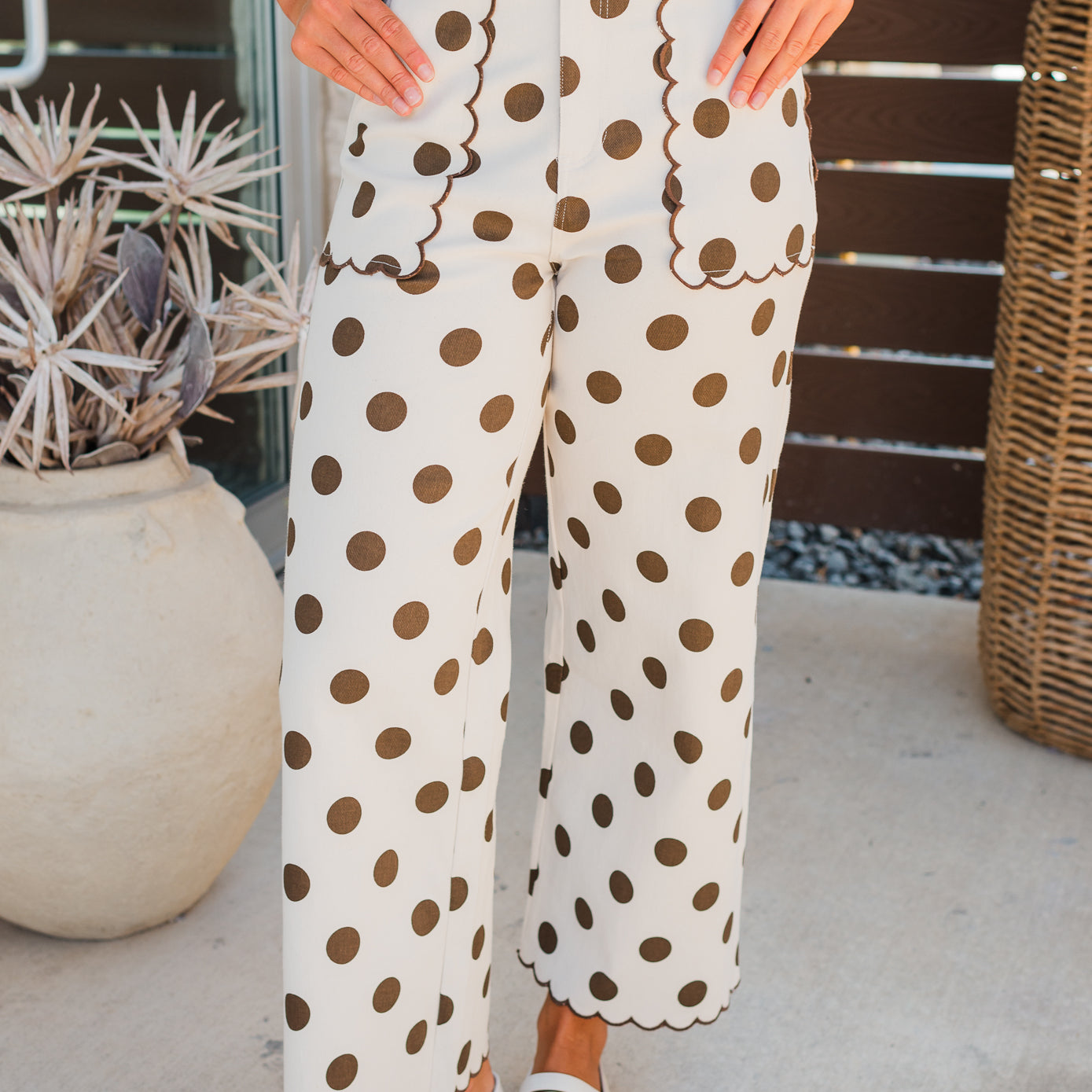 Larsyn Pants | Espresso Polka Dot