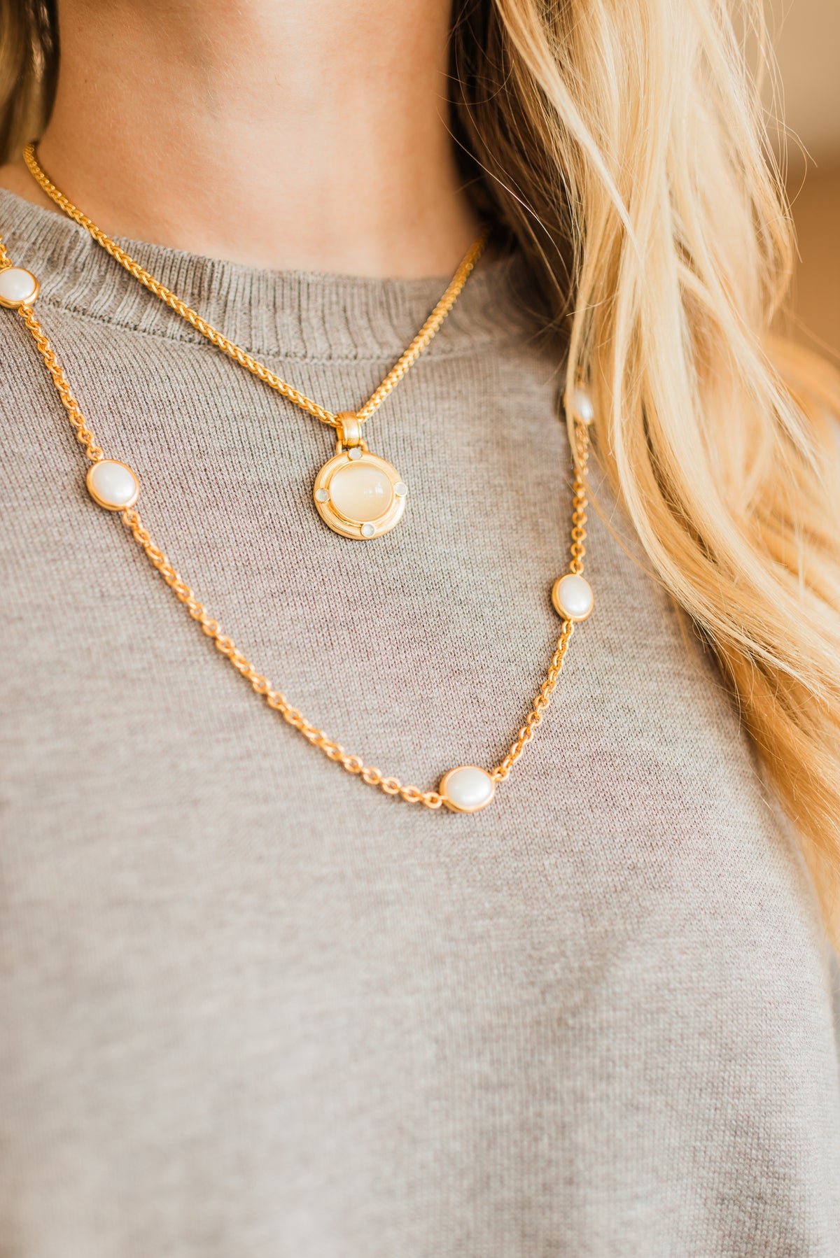 Julie Vos | Dolce Delicate Station Necklace | Pearl