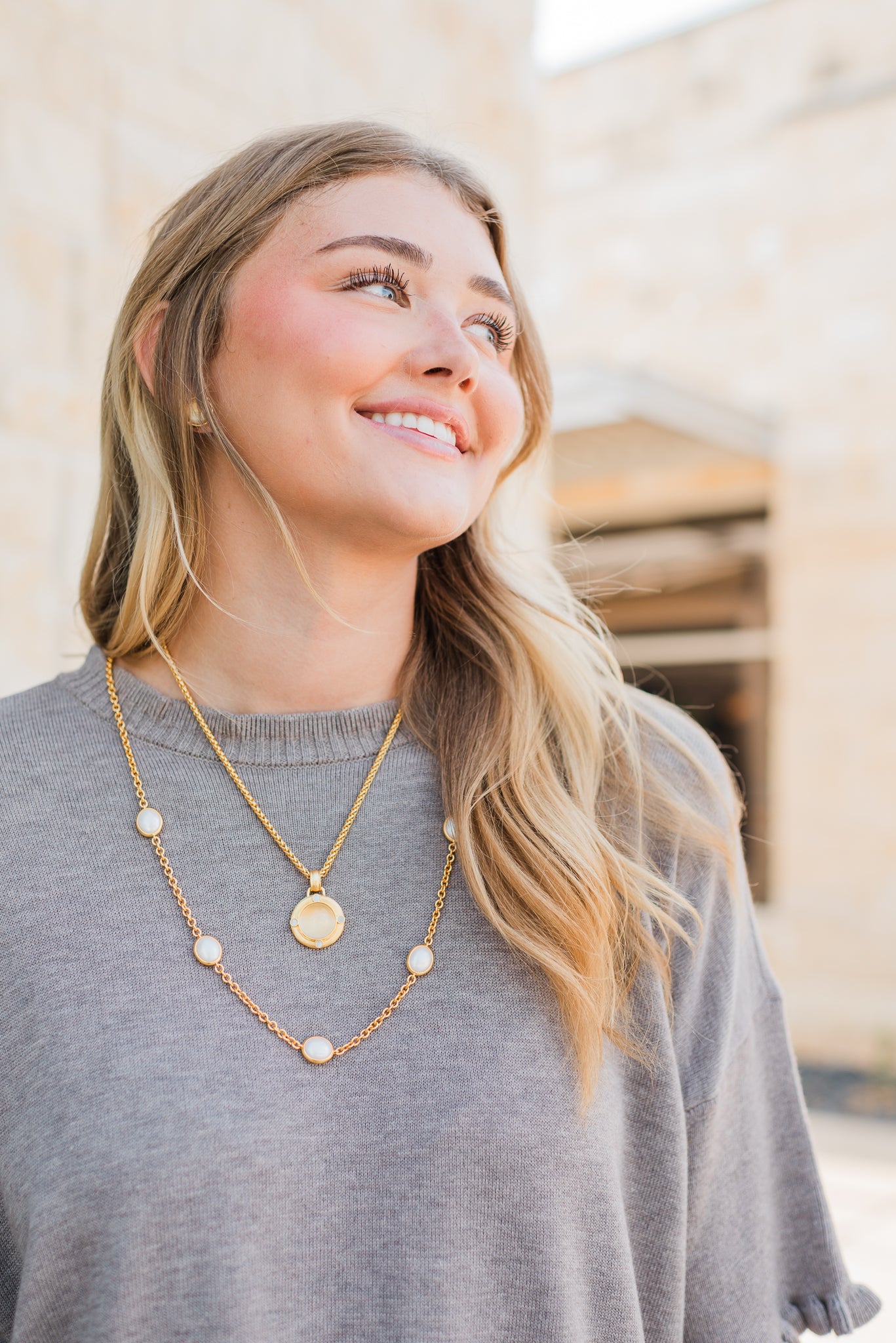 Julie Vos | Dolce Delicate Station Necklace | Pearl