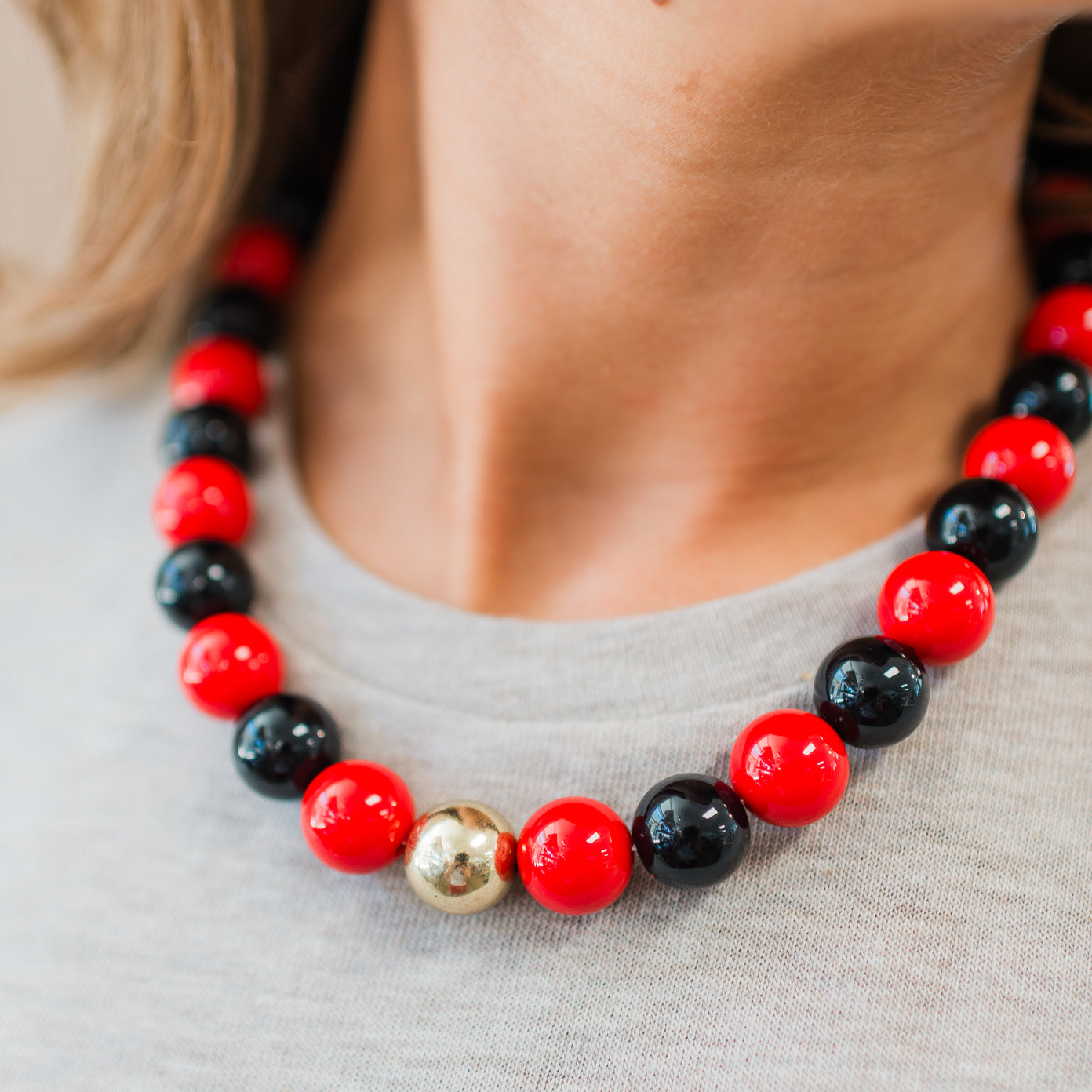 Necklace | Red + Black