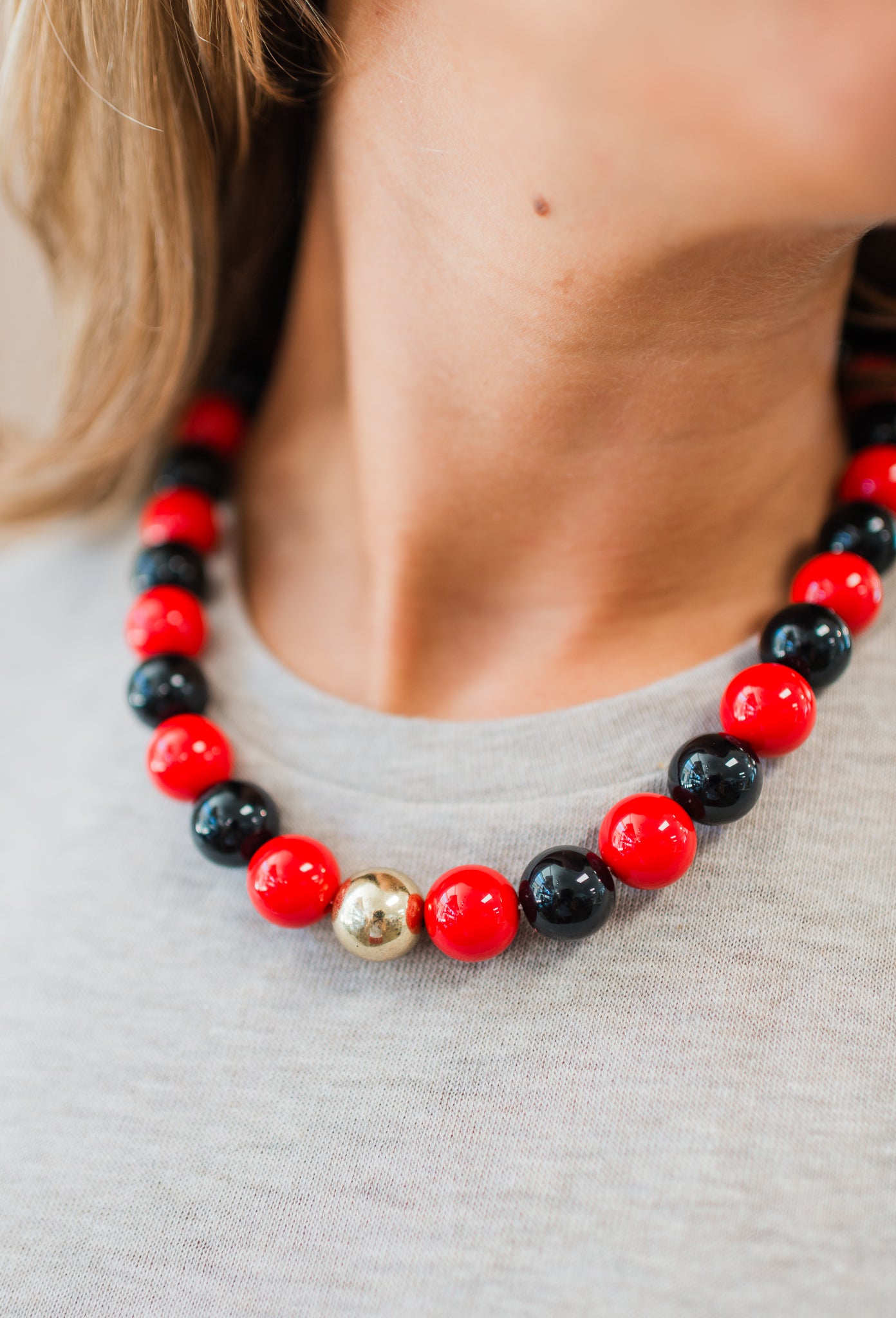 Necklace | Red + Black