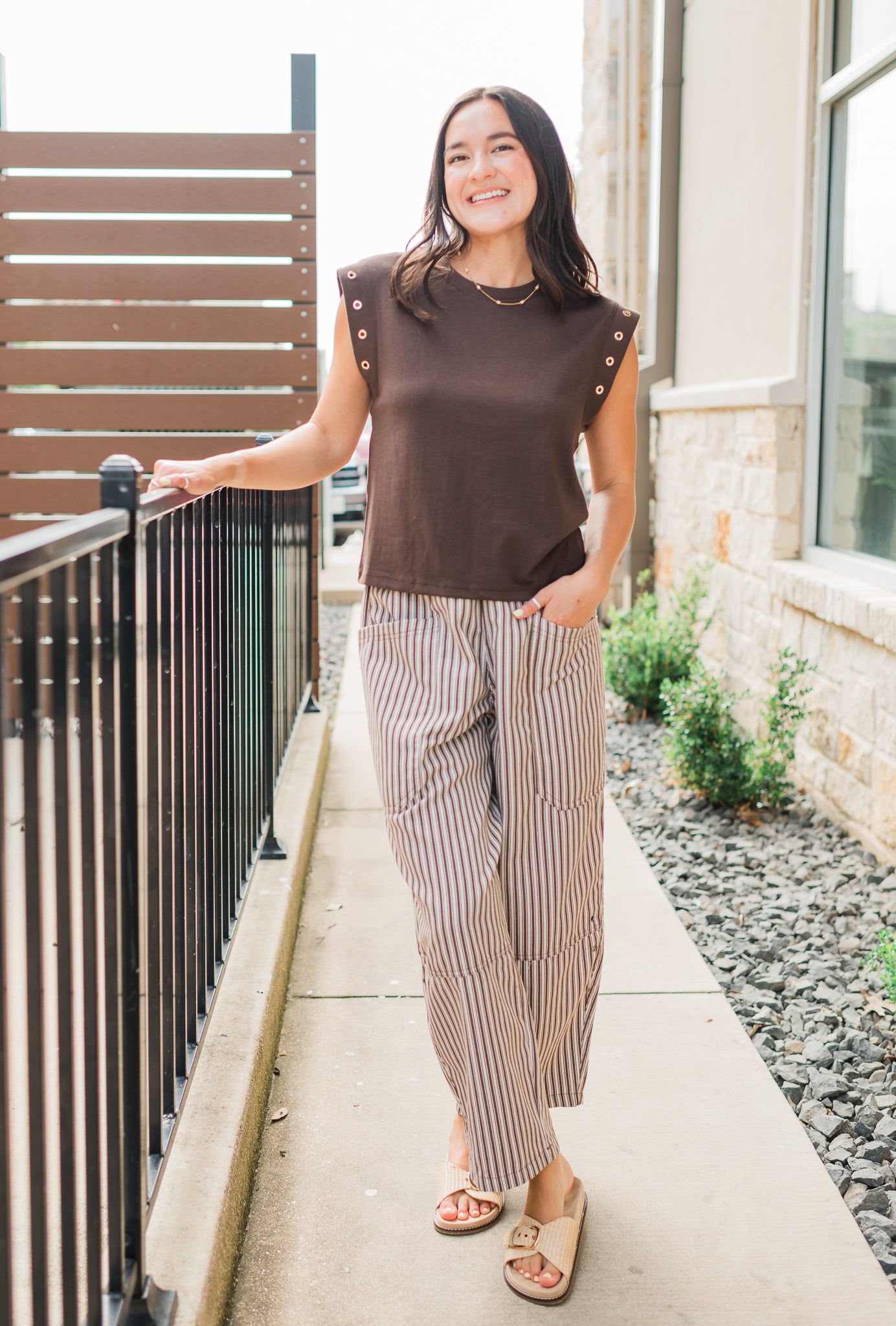 Camino Grommet Top | Dark Chocolate