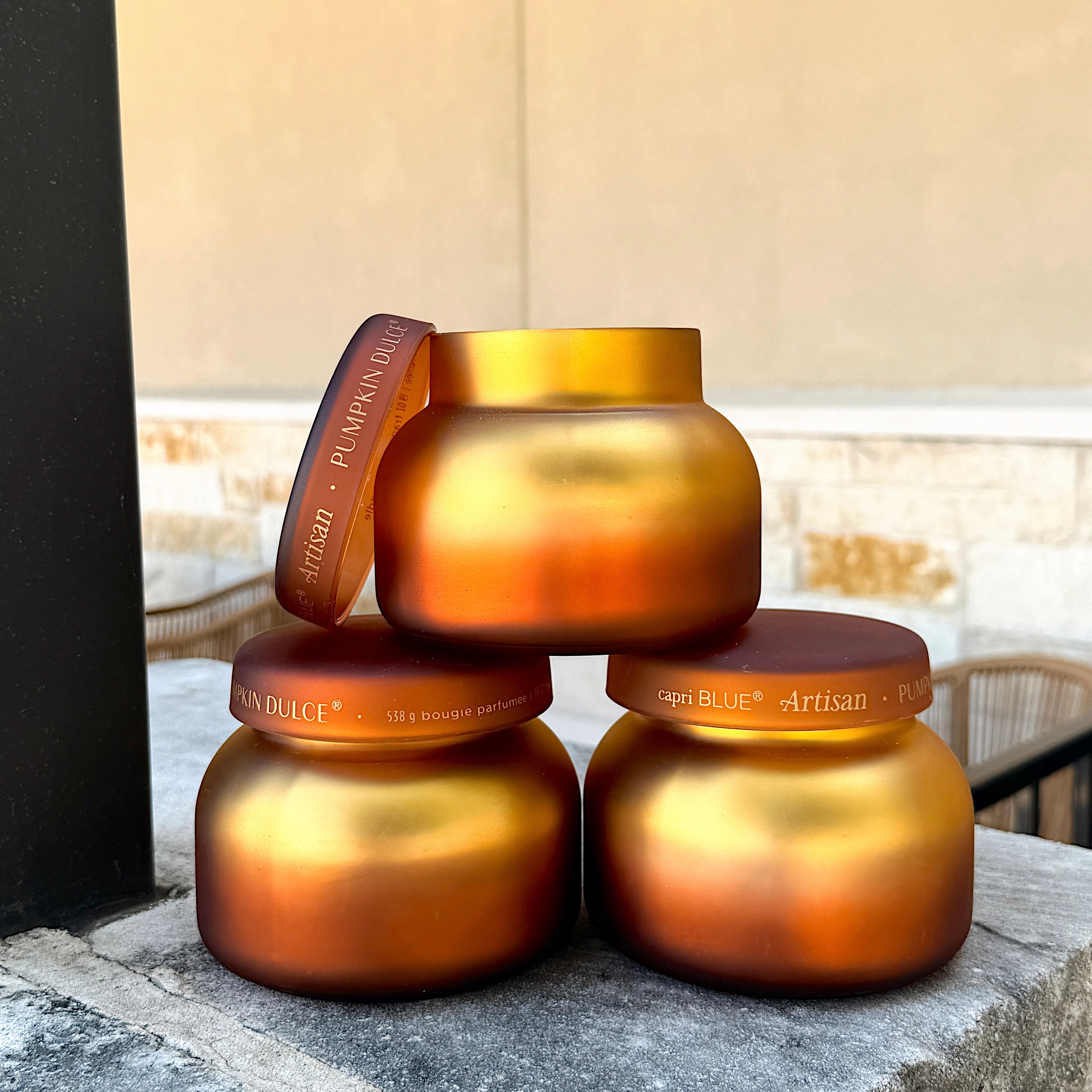 Capri Blue | Tuscan Radiance Signature Candle | Pumpkin Dulce
