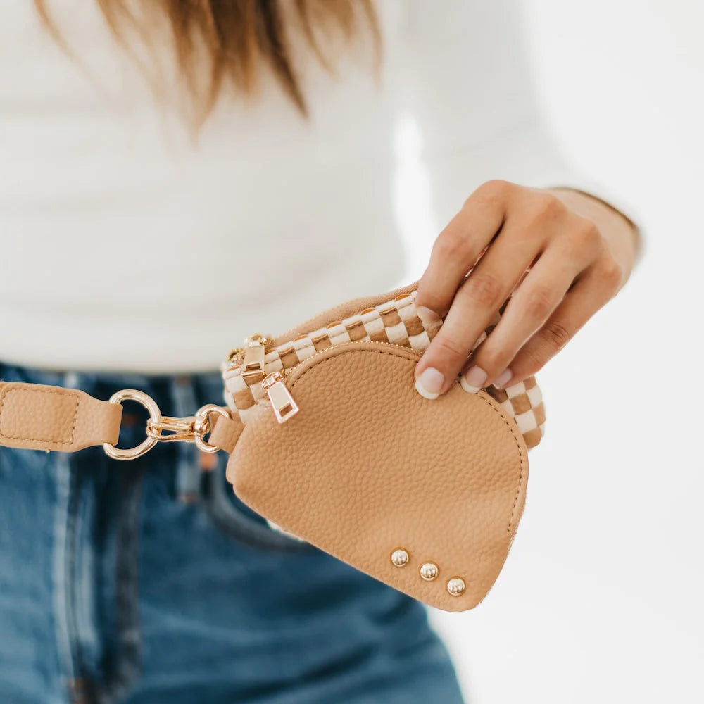 Wonderlust Wristlet | Tan Checkered