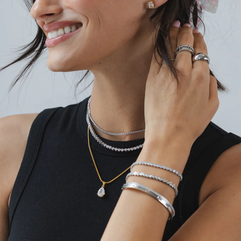 Brenda Grands | The Pear Pendant Necklace