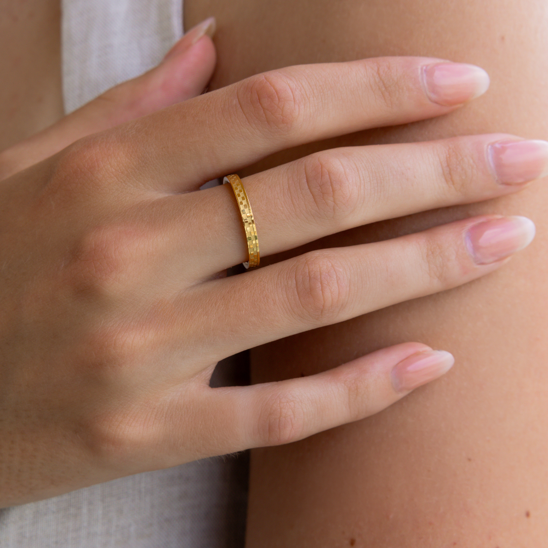 Chess Waterproof Gold Textured Ring: 8
