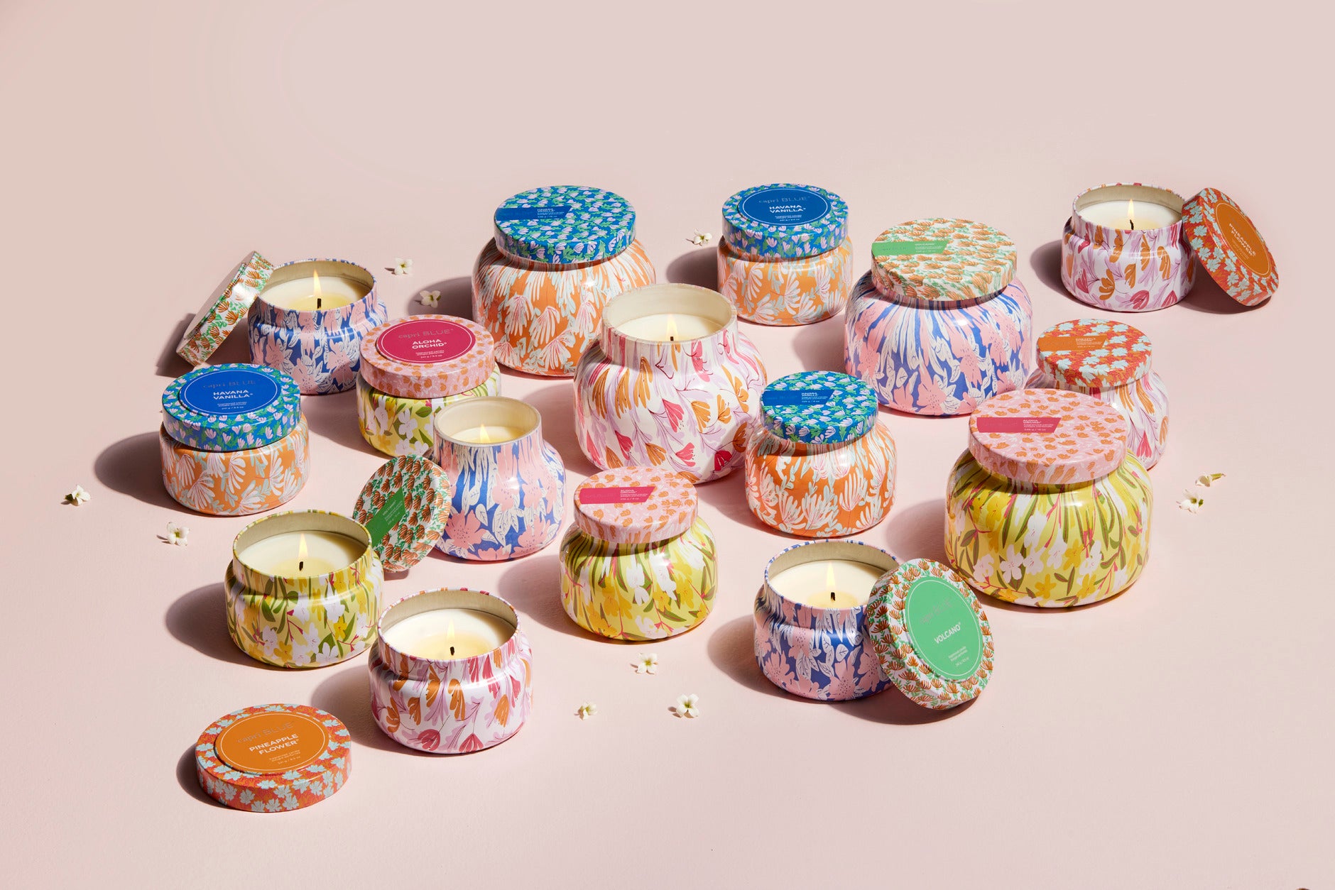 Signature Pattern Play Candle | Pineapple Flower