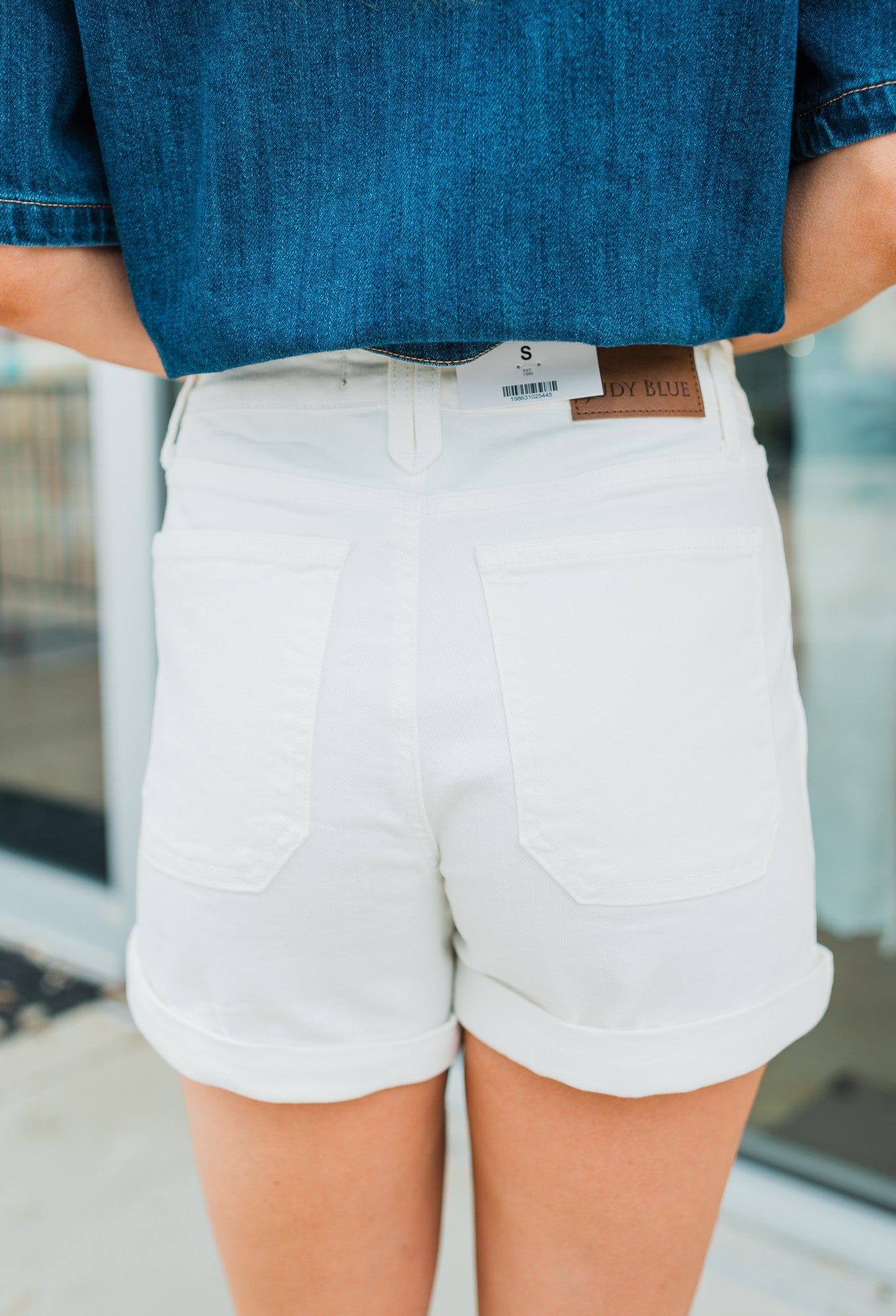 Blake Shorts | White