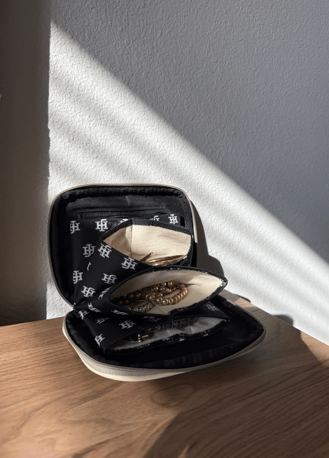 Bedell Jewelry Organizer | Jon Hart