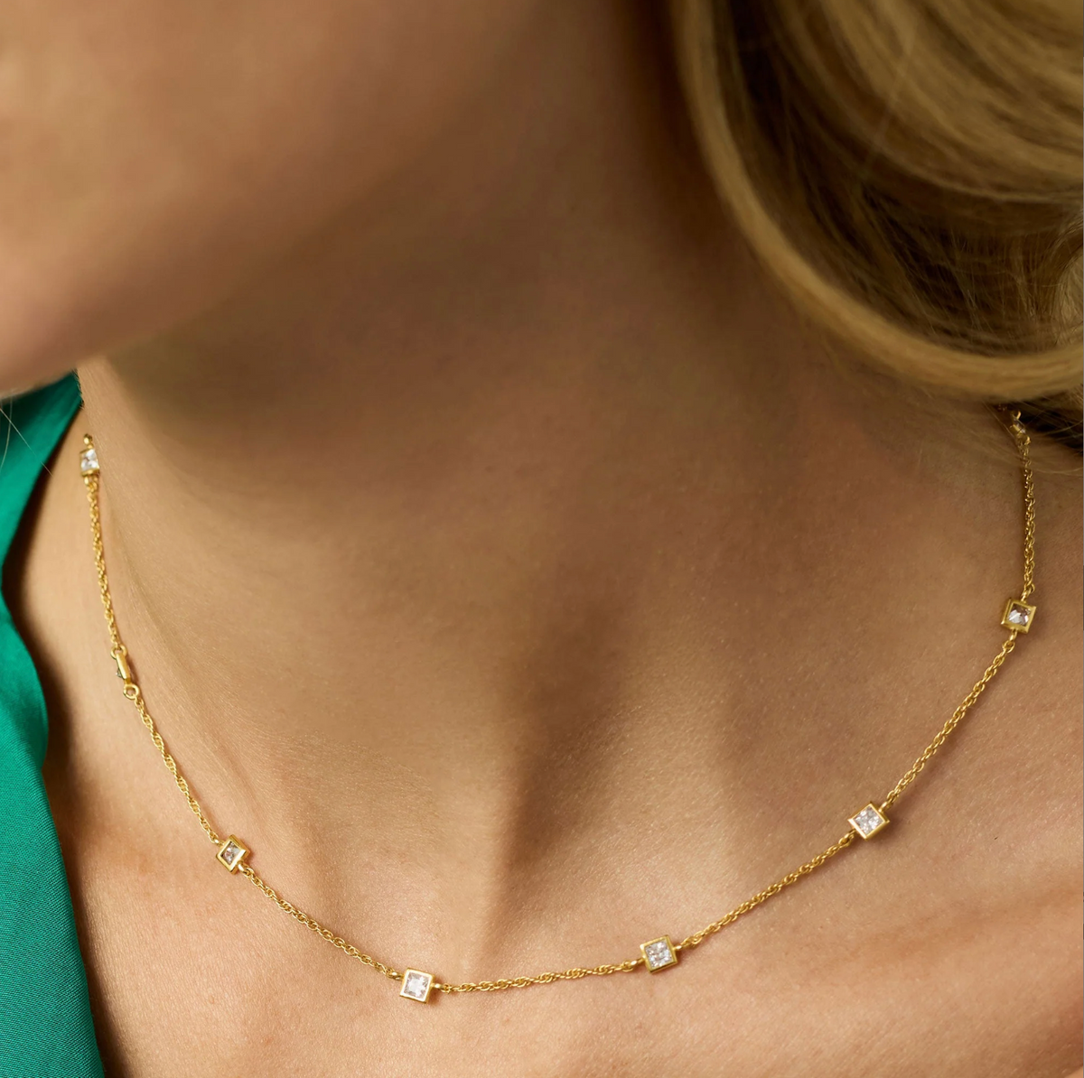 Julie Vos | Jolie Delicate Station Necklace